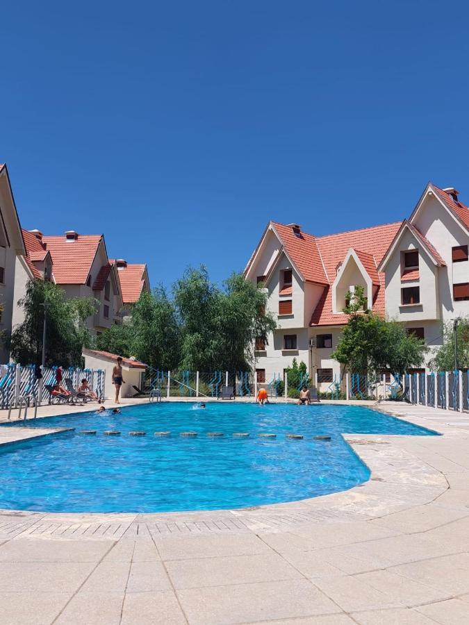 Ifrane Apartment With Swimming Pool Kültér fotó